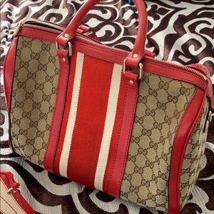 AUTHENTIC GUCCI purse...mint condition